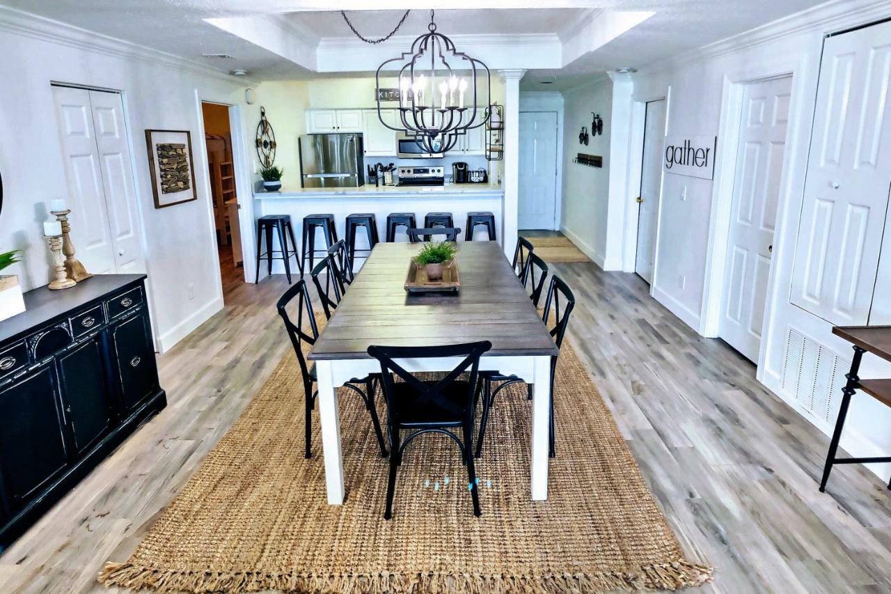 Barefoot Bliss - Beachfront - Sleeps 12 Apartamento Panama City Beach