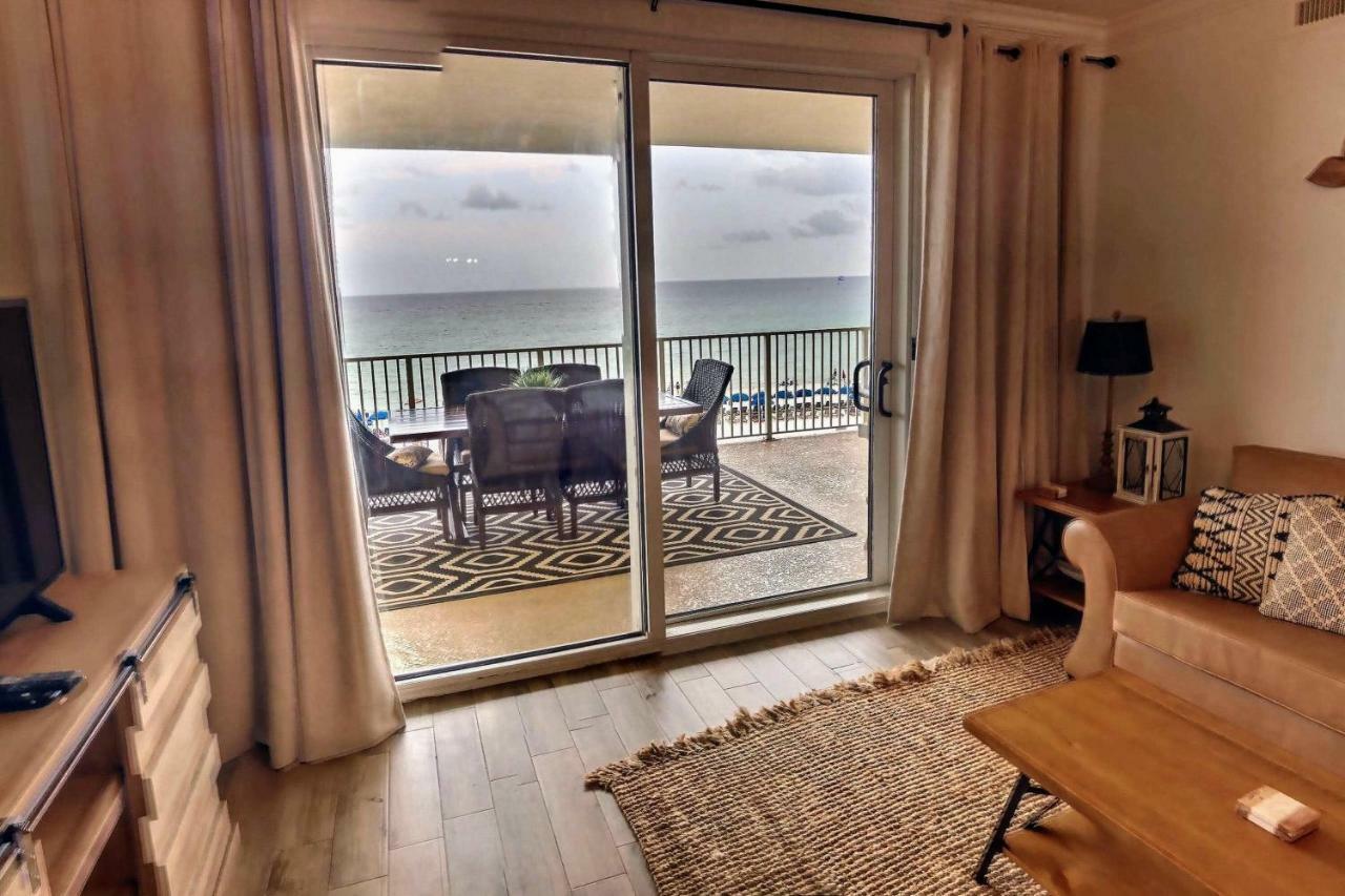 Barefoot Bliss - Beachfront - Sleeps 12 Apartamento